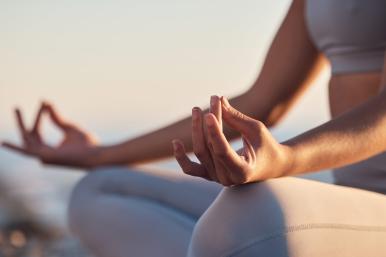 Yoga sur la plage